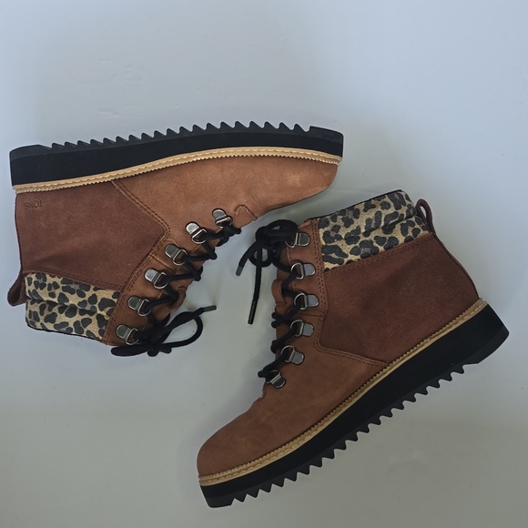 TOMS Mojave Waterproof Hiker Boots in Brown Suede/Nubuck Leopard Print Sz 6 - Picture 6 of 14